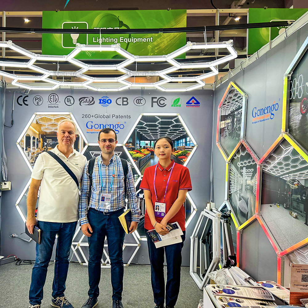 Day 1 Glow at 2025 the 138th Canton Fair! 7 honeycomb LED lights