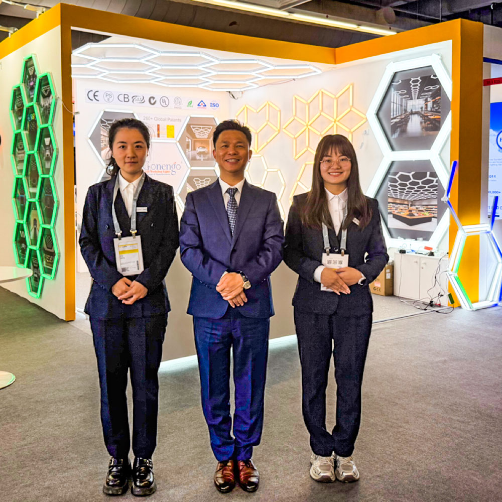 Gonengo Geometric LED Lights Shine in Frankfurt Day 3! 9 hexagon-LED-lights-for-workshop